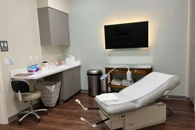Fertility clinic exam room at Positive Steps Fertility for advanced fertility evaluations and minimally invasive fertility surgery procedures